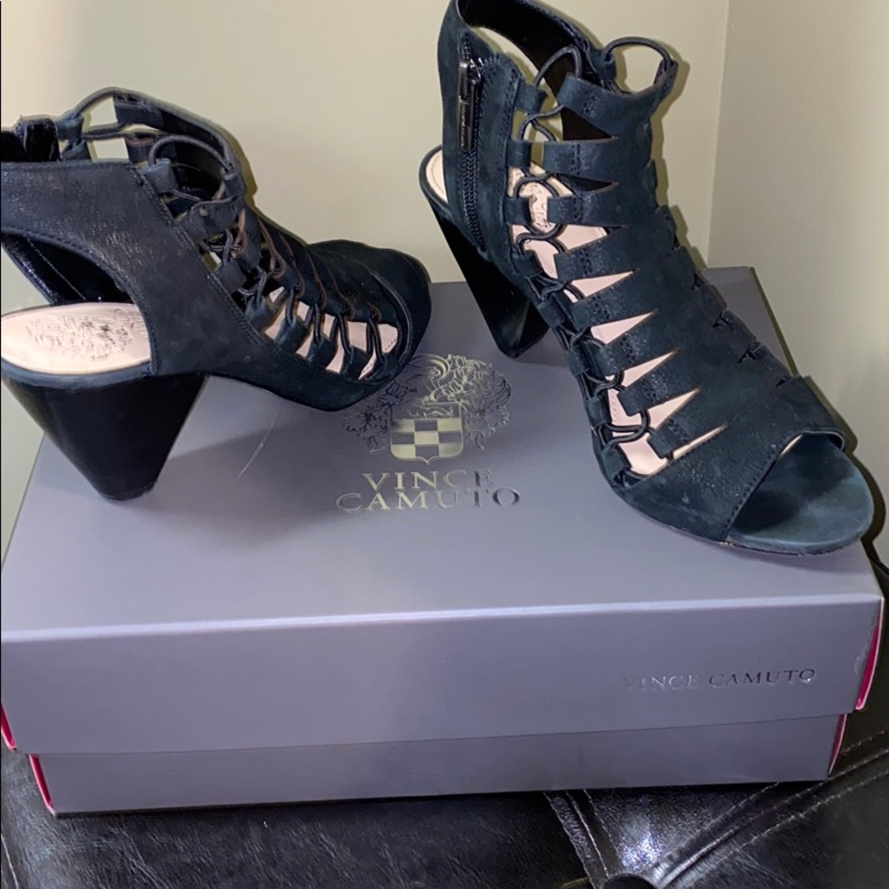 Like New Vince Camuto Heels. Box included. Size 7